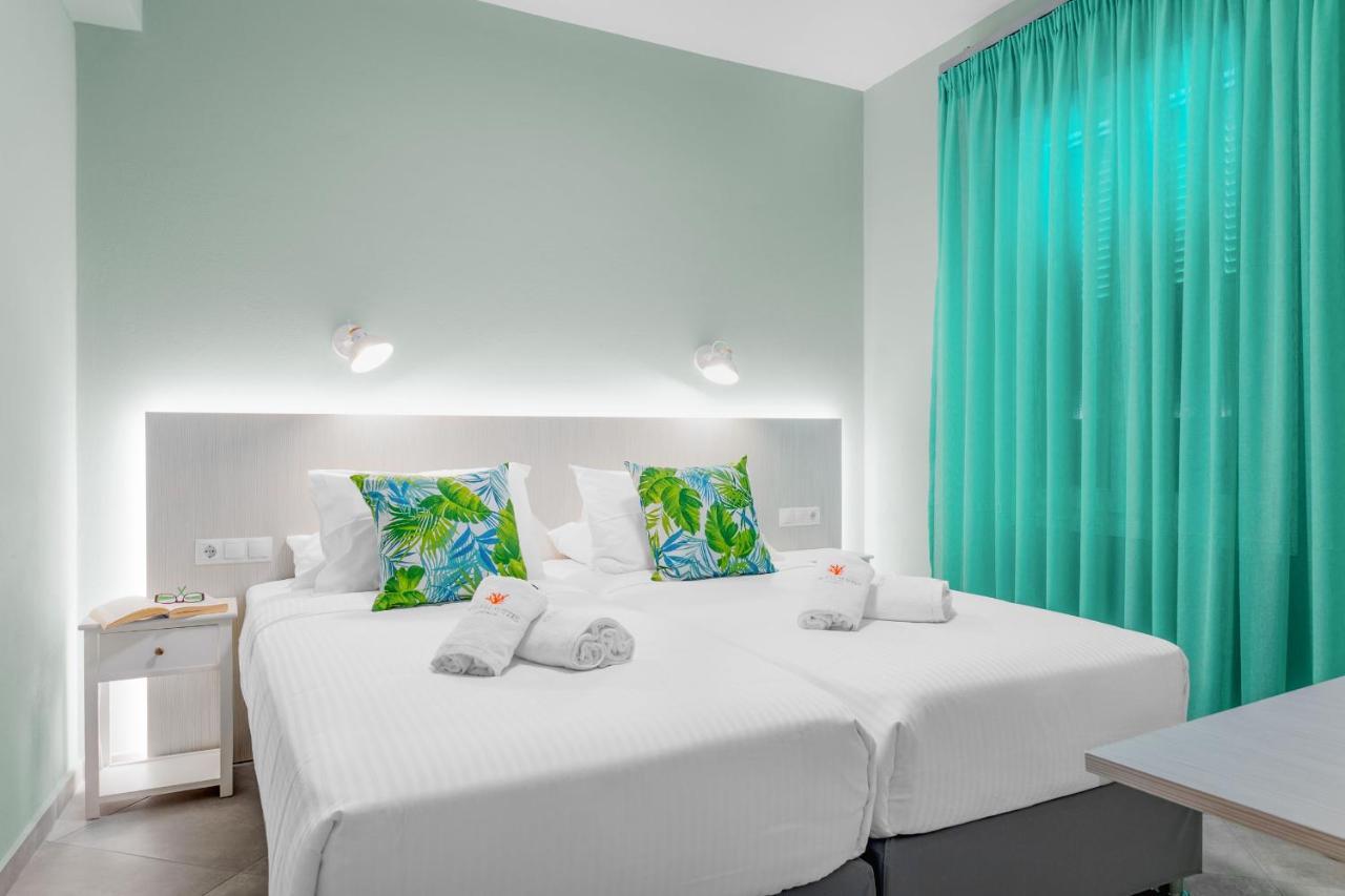 Corali Suites Andros Batsi  Ngoại thất bức ảnh