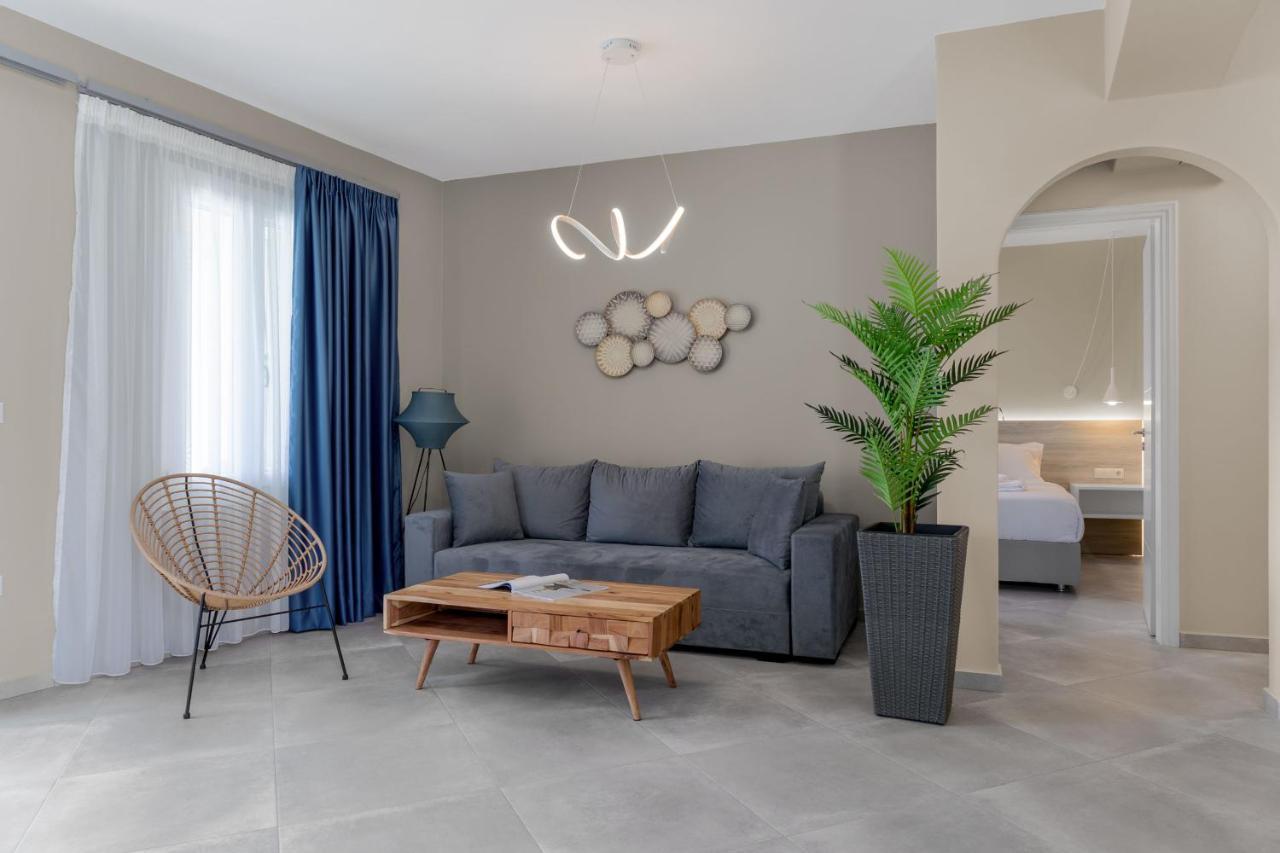 Corali Suites Andros Batsi  Ngoại thất bức ảnh