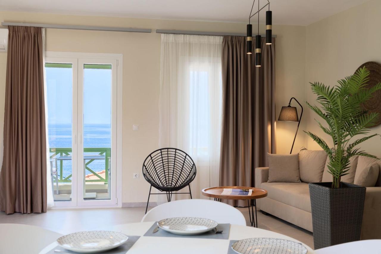 Corali Suites Andros Batsi  Ngoại thất bức ảnh