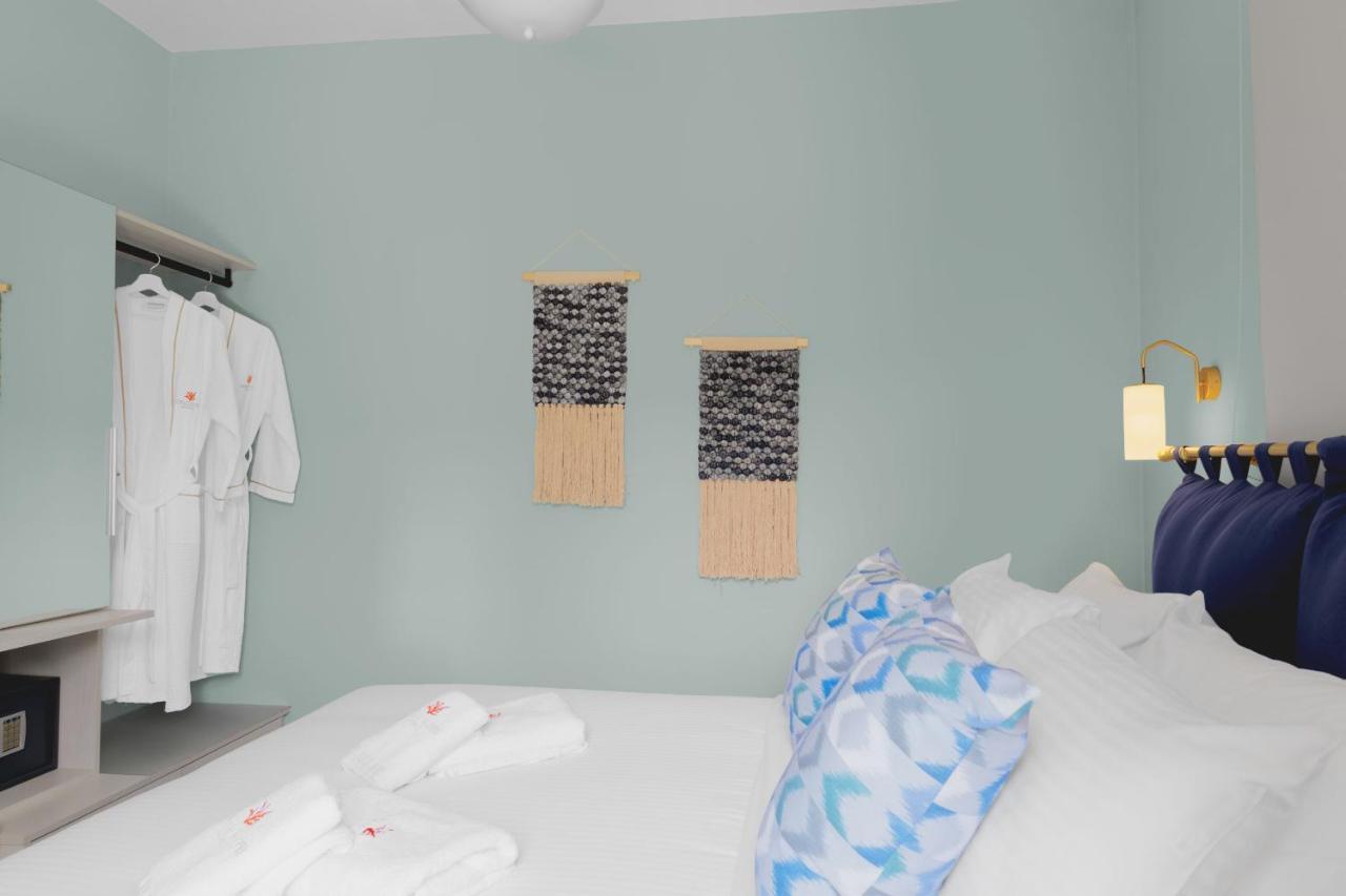Corali Suites Andros Batsi  Ngoại thất bức ảnh