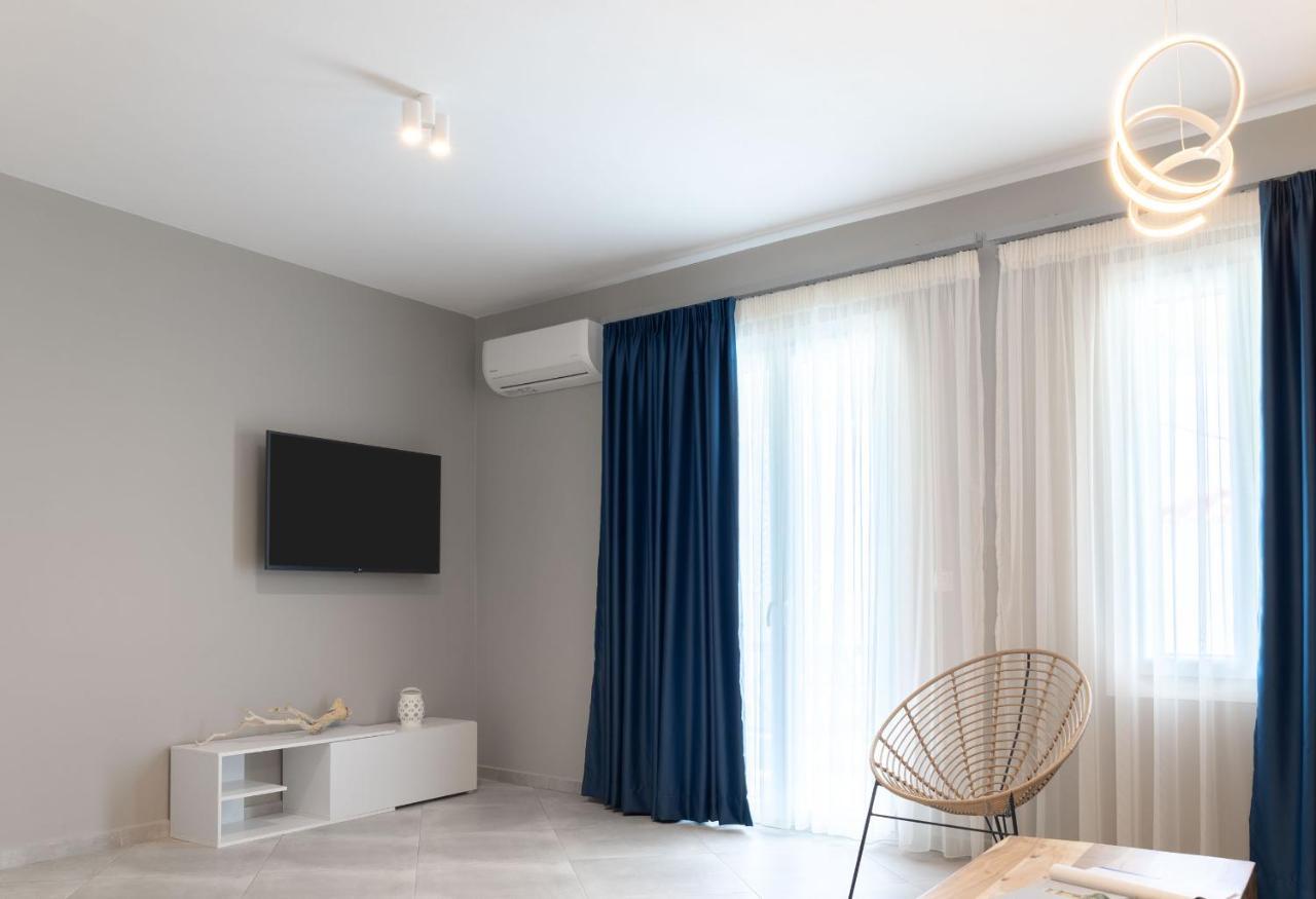 Corali Suites Andros Batsi  Ngoại thất bức ảnh