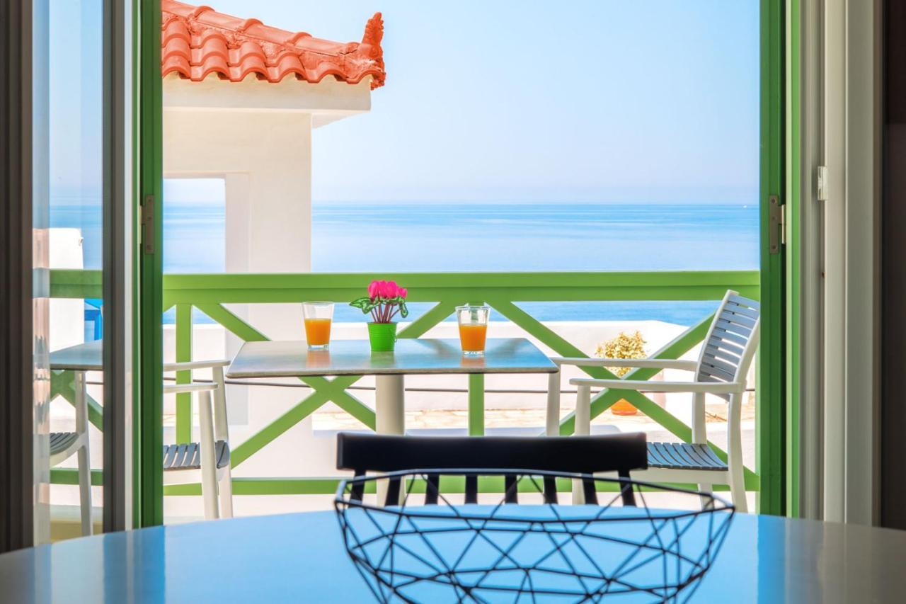 Corali Suites Andros Batsi  Ngoại thất bức ảnh